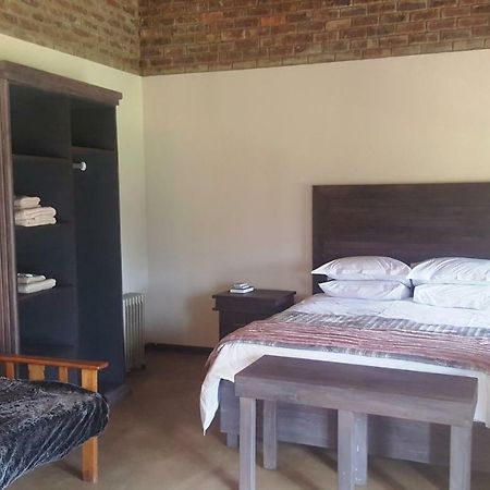 African Flair Country Lodge Пит-Ретиф Экстерьер фото